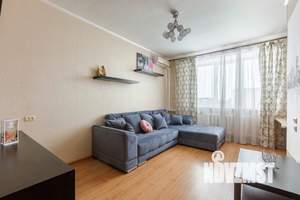 1-к квартира, посуточно, 60м2, 1/1 этаж