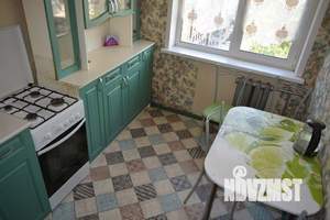 1-к квартира, посуточно, 54м2, 1/1 этаж