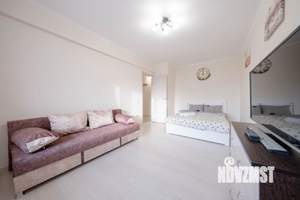 1-к квартира, посуточно, 38м2, 5/5 этаж