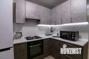 1-к квартира, посуточно, 38м2, 1/10 этаж