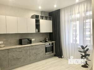 3-к квартира, на длительный срок, 100м2, 7/14 этаж
