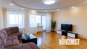 3-к квартира, посуточно, 106м2, 1/1 этаж