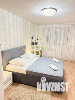 1-к квартира, посуточно, 42м2, 3/6 этаж