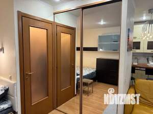Студия квартира, посуточно, 39м2, 1/5 этаж