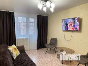 2-к квартира, посуточно, 50м2, 1/1 этаж