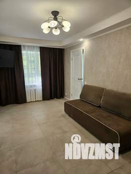 2-к квартира, посуточно, 44м2, 1/5 этаж