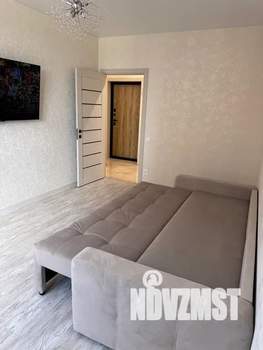 1-к квартира, посуточно, 40м2, 8/22 этаж