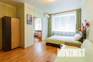 1-к квартира, посуточно, 35м2, 2/6 этаж