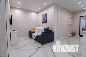 1-к квартира, посуточно, 38м2, 13/23 этаж