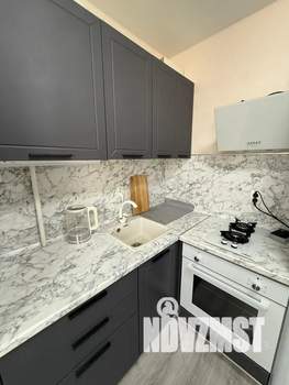 1-к квартира, посуточно, 46м2, 3/3 этаж