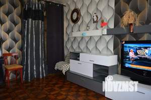 1-к квартира, посуточно, 54м2, 1/1 этаж