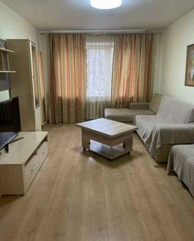 3-к квартира, на длительный срок, 70м2, 1/10 этаж