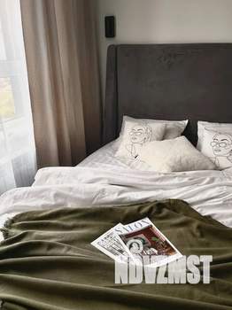 Студия квартира, посуточно, 27м2, 12/22 этаж