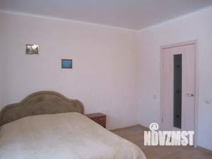 1-к квартира, посуточно, 43м2, 3/6 этаж