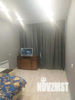 1-к квартира, посуточно, 38м2, 1/8 этаж