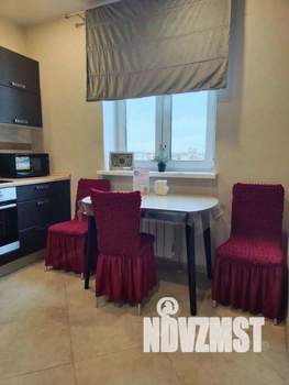 1-к квартира, посуточно, 42м2, 1/1 этаж