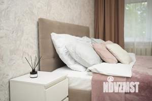 2-к квартира, посуточно, 60м2, 5/5 этаж