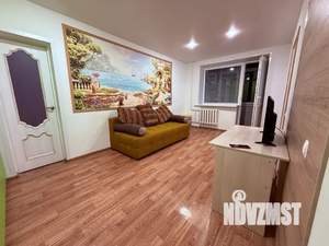 2-к квартира, посуточно, 37м2, 2/5 этаж