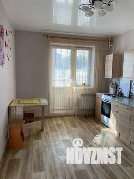 1-к квартира, посуточно, 42м2, 1/10 этаж