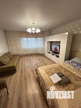 1-к квартира, посуточно, 42м2, 1/1 этаж