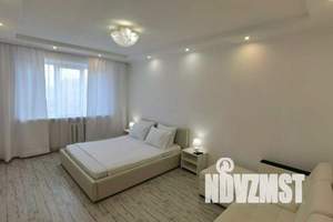 1-к квартира, посуточно, 38м2, 7/9 этаж