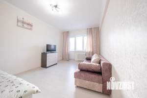 1-к квартира, посуточно, 38м2, 5/5 этаж