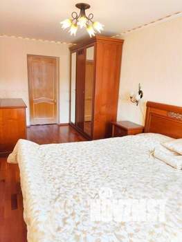 3-к квартира, посуточно, 59м2, 1/1 этаж
