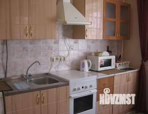 1-к квартира, посуточно, 43м2, 3/6 этаж