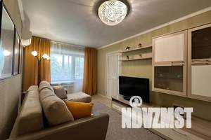 2-к квартира, посуточно, 43м2, 5/5 этаж