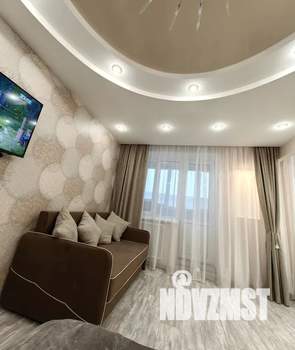 1-к квартира, посуточно, 39м2, 7/13 этаж