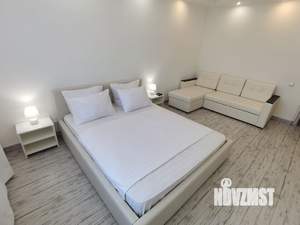 1-к квартира, посуточно, 38м2, 7/9 этаж