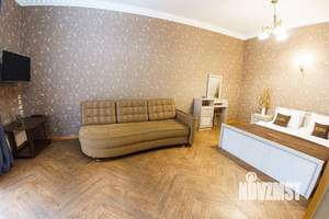 1-к квартира, посуточно, 45м2, 1/1 этаж