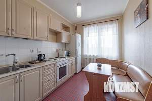 1-к квартира, посуточно, 40м2, 1/1 этаж