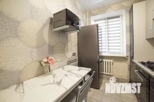 2-к квартира, посуточно, 50м2, 1/3 этаж
