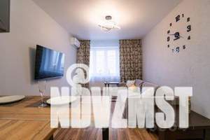 1-к квартира, посуточно, 42м2, 14/24 этаж