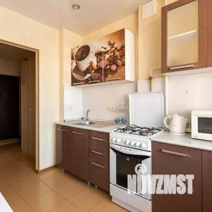 1-к квартира, посуточно, 30м2, 6/9 этаж