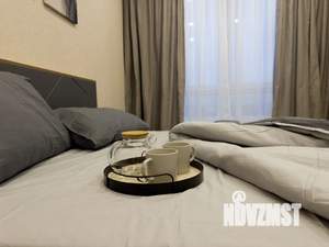 1-к квартира, посуточно, 45м2, 18/25 этаж