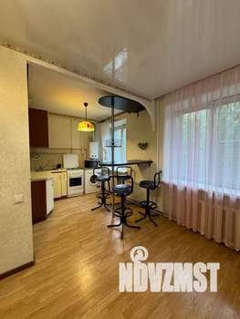 2-к квартира, посуточно, 43м2, 1/3 этаж