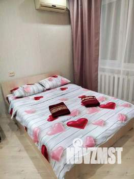 2-к квартира, посуточно, 50м2, 1/1 этаж