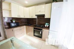 2-к квартира, посуточно, 46м2, 8/12 этаж