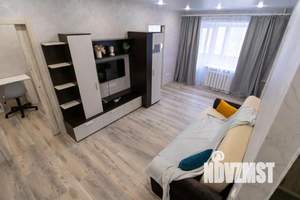 2-к квартира, посуточно, 42м2, 1/1 этаж