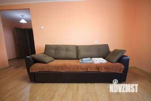 2-к квартира, посуточно, 52м2, 1/5 этаж