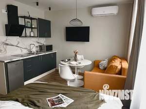 Студия квартира, посуточно, 27м2, 12/22 этаж