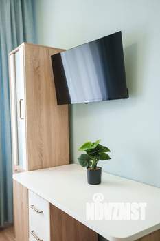 Студия квартира, посуточно, 35м2, 1/3 этаж