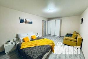 1-к квартира, посуточно, 46м2, 3/3 этаж