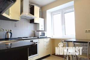 2-к квартира, посуточно, 55м2, 2/5 этаж