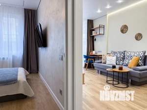 2-к квартира, посуточно, 38м2, 1/22 этаж