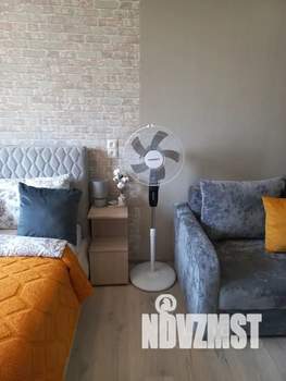 Студия квартира, посуточно, 35м2, 2/15 этаж