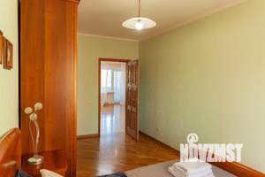 3-к квартира, посуточно, 106м2, 1/1 этаж