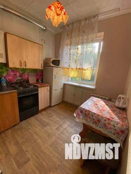 3-к квартира, посуточно, 48м2, 1/1 этаж